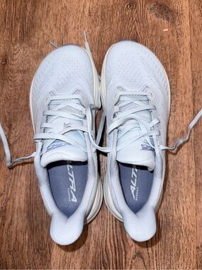 Altra Women's Experience Flow Light Blue Running Shoes
